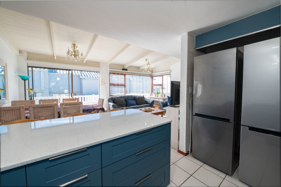 4 Bedroom Property for Sale in Plettenberg Bay Central Western Cape